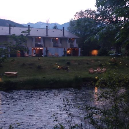 Moon River Suites #5 North Bend Exterior foto